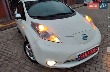 Хэтчбек Nissan Leaf 2014 в Львове