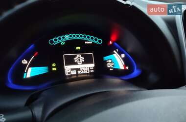 Хэтчбек Nissan Leaf 2014 в Львове