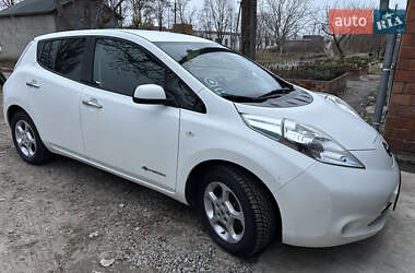 Хэтчбек Nissan Leaf 2014 в Запорожье