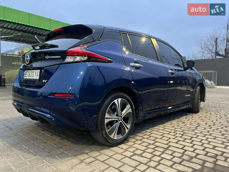 Хэтчбек Nissan Leaf 2018 в Днепре