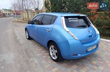 Хэтчбек Nissan Leaf 2012 в Измаиле