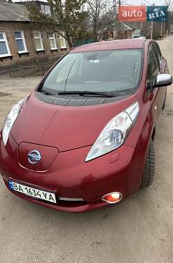 Хетчбек Nissan Leaf 2013 в Кропивницькому