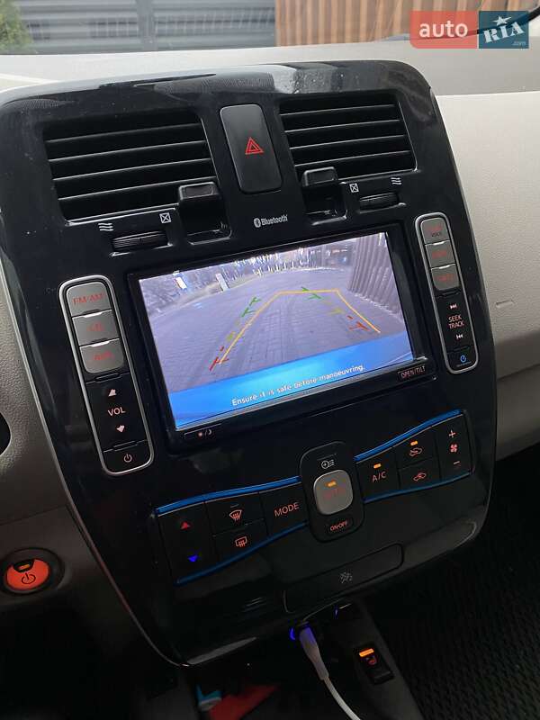 Хэтчбек Nissan Leaf 2012 в Черкассах