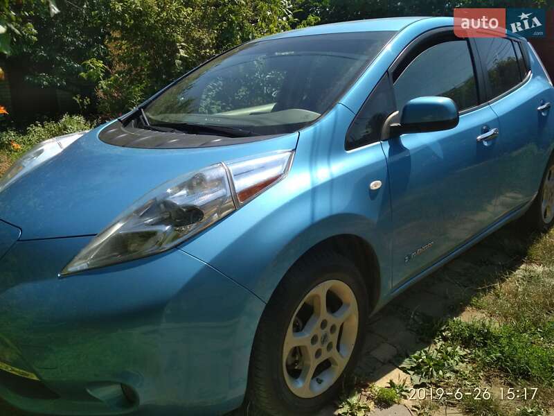 Хетчбек Nissan Leaf 2011 в Одесі