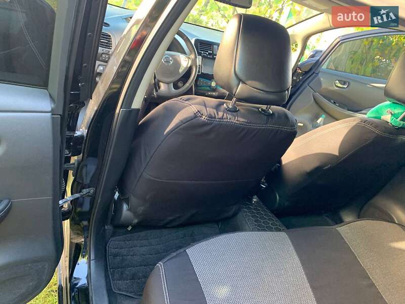 Хэтчбек Nissan Leaf 2014 в Киеве