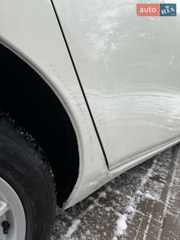 Хэтчбек Nissan Leaf 2013 в Луцке