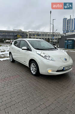 Хетчбек Nissan Leaf 2015 в Івано-Франківську