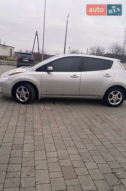 Хетчбек Nissan Leaf 2013 в Володимирі