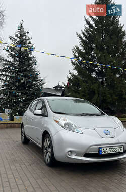 Хэтчбек Nissan Leaf 2016 в Киеве