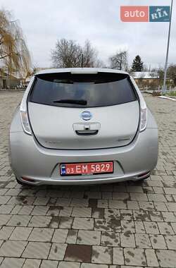 Хетчбек Nissan Leaf 2015 в Луцьку