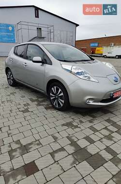 Хетчбек Nissan Leaf 2015 в Луцьку