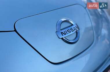 Хэтчбек Nissan Leaf 2016 в Ровно