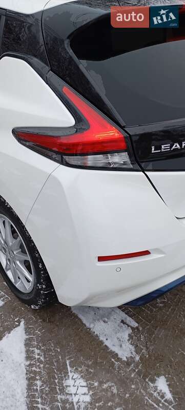 Хетчбек Nissan Leaf 2017 в Бориславі