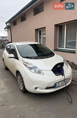 Хэтчбек Nissan Leaf 2015 в Черновцах