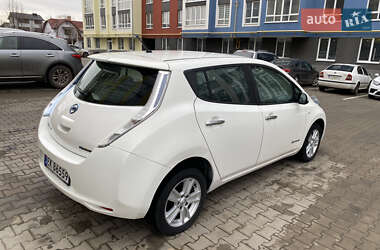 Хетчбек Nissan Leaf 2014 в Чернівцях