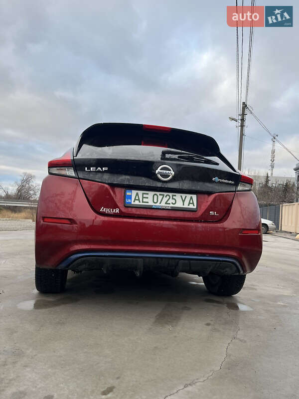 Хэтчбек Nissan Leaf 2017 в Днепре