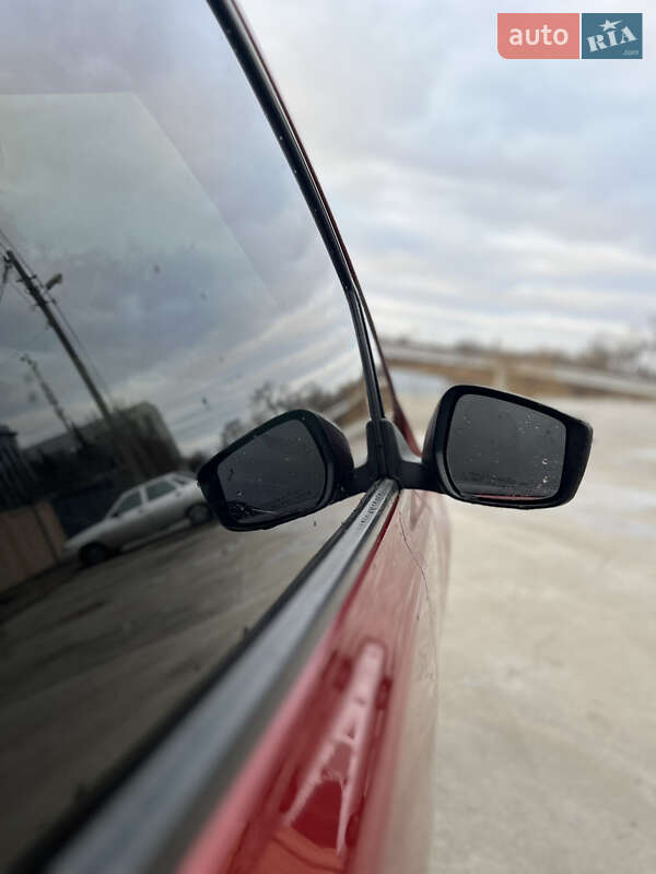 Хэтчбек Nissan Leaf 2017 в Днепре