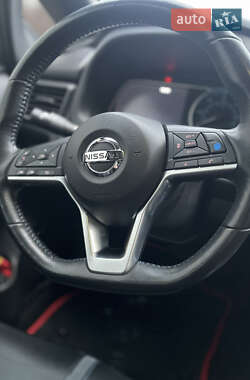 Хэтчбек Nissan Leaf 2017 в 