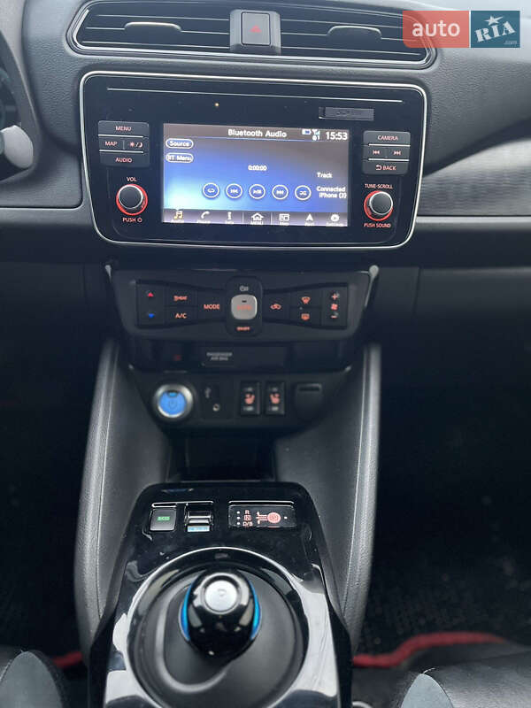 Хэтчбек Nissan Leaf 2017 в Днепре