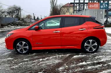 Хетчбек Nissan Leaf 2019 в Дніпрі