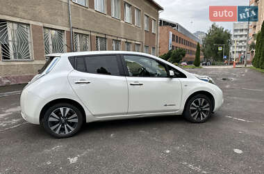 Хетчбек Nissan Leaf 2014 в Івано-Франківську