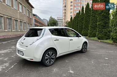 Хетчбек Nissan Leaf 2014 в Івано-Франківську