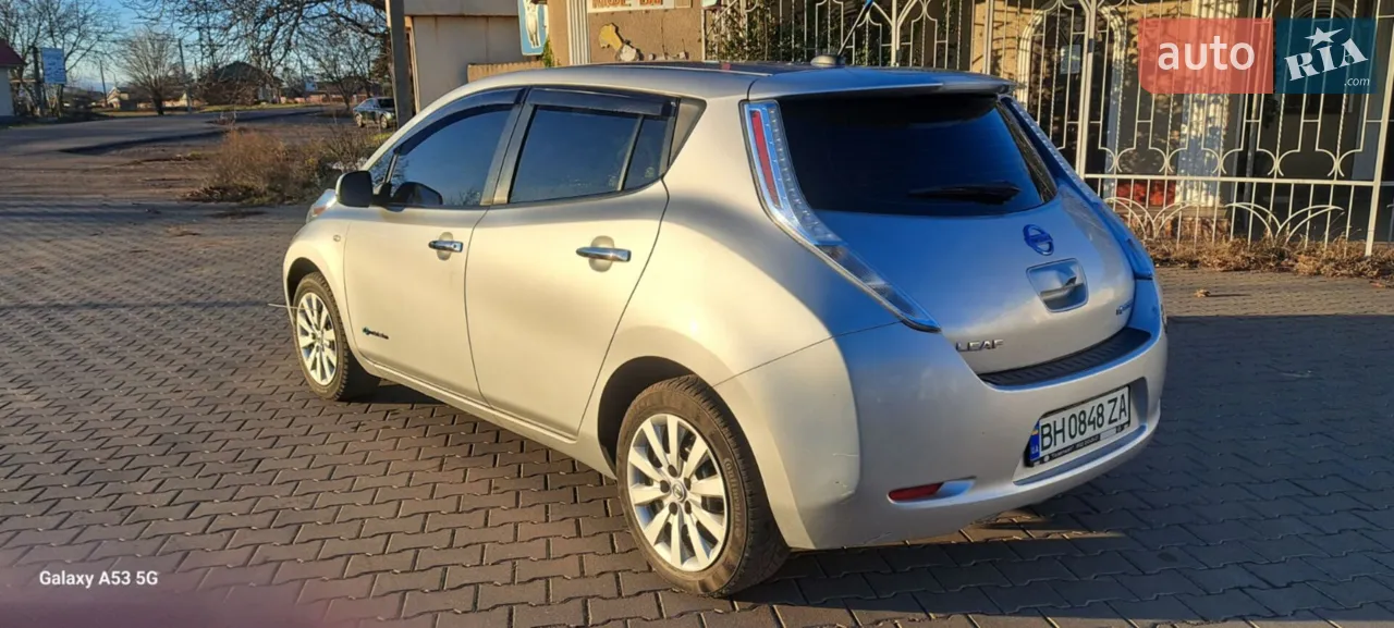 2011 Nissan Leaf - мініатюра 14
