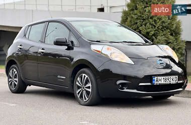 Хетчбек Nissan Leaf 2013 в Києві