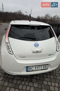 Хэтчбек Nissan Leaf 2017 в Львове