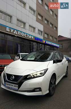 Хетчбек Nissan Leaf 2019 в Києві