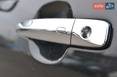 Хэтчбек Nissan Leaf 2015 в 