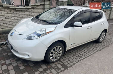 Хетчбек Nissan Leaf 2015 в Волоці