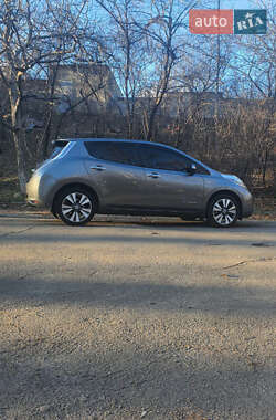 Хетчбек Nissan Leaf 2013 в Одесі