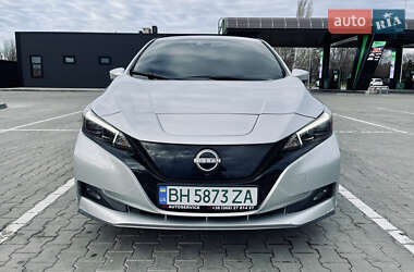 Хетчбек Nissan Leaf 2022 в Одесі