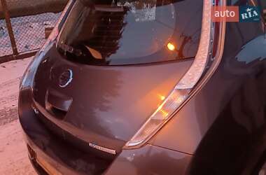 Хэтчбек Nissan Leaf 2013 в Львове