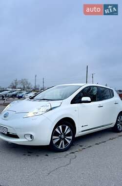 Хетчбек Nissan Leaf 2013 в Кременчуці