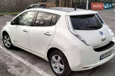 Хэтчбек Nissan Leaf 2011 в Ровно