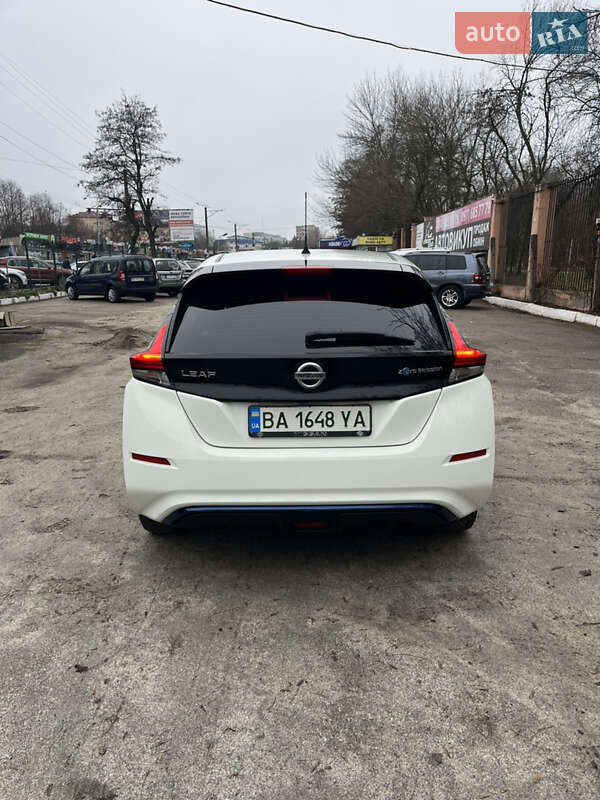 Хетчбек Nissan Leaf 2018 в Кропивницькому