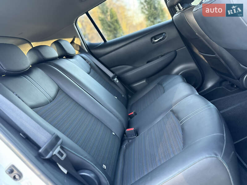 Хэтчбек Nissan Leaf 2019 в Дрогобыче