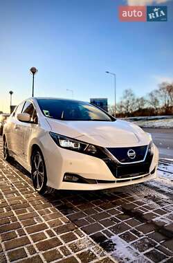 Хетчбек Nissan Leaf 2019 в Івано-Франківську