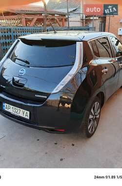 Хэтчбек Nissan Leaf 2014 в Запорожье