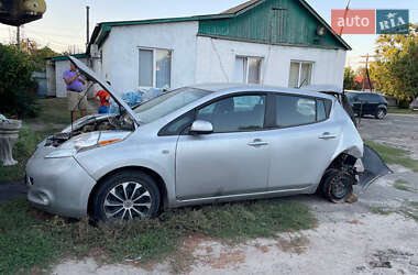 Хетчбек Nissan Leaf 2015 в Києві