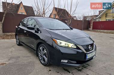 Хетчбек Nissan Leaf 2018 в 