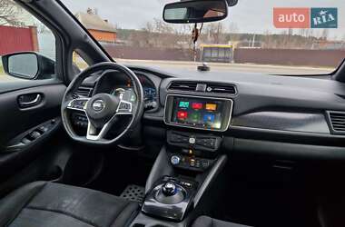 Хетчбек Nissan Leaf 2018 в 