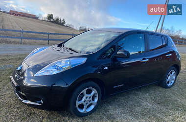 Хэтчбек Nissan Leaf 2015 в Киеве