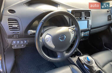 Хэтчбек Nissan Leaf 2015 в Киеве