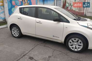 Хэтчбек Nissan Leaf 2013 в Кременчуге