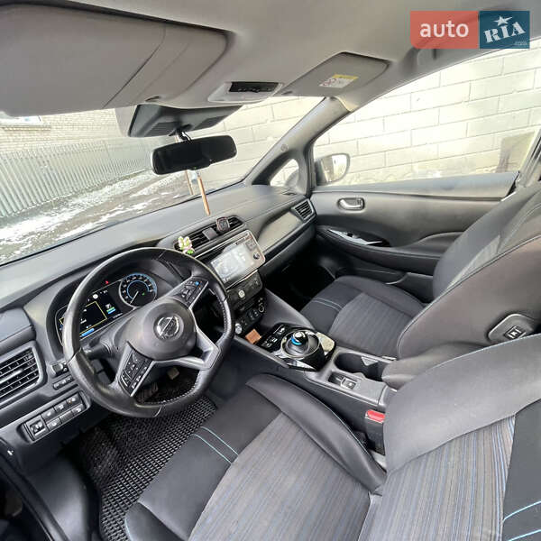 Хетчбек Nissan Leaf 2018 в Львові