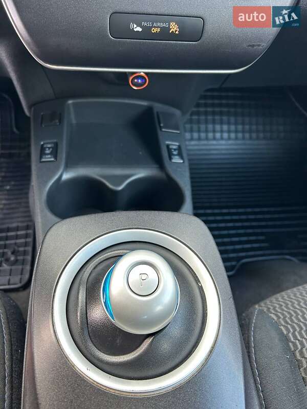 Хэтчбек Nissan Leaf 2015 в Виннице фото 12 Хэтчбек Nissan Leaf 2015 в Виннице