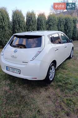 Хетчбек Nissan Leaf 2014 в Олександрівці